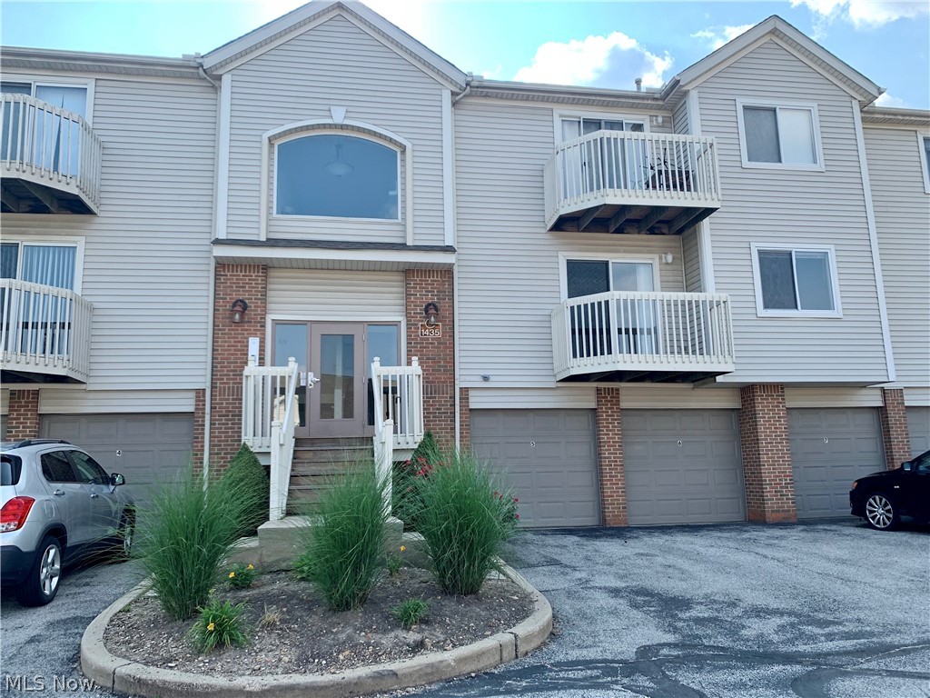 Brookledge Commons Condos - Residential Lease