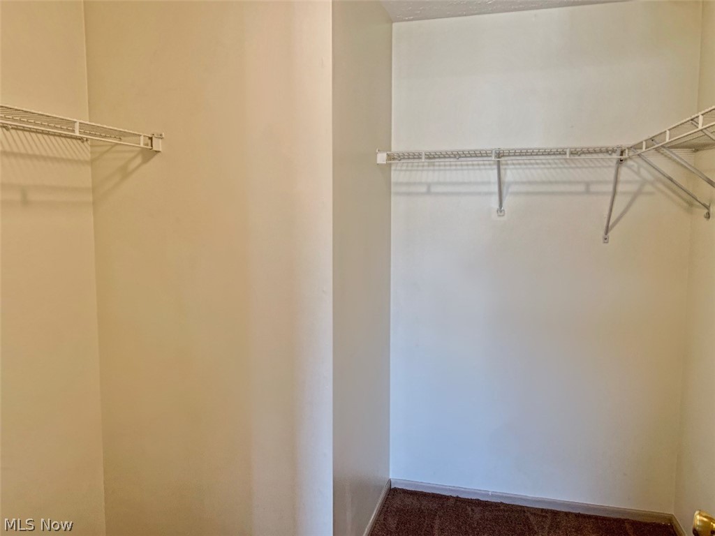 Brookledge Commons Condos - Residential Lease