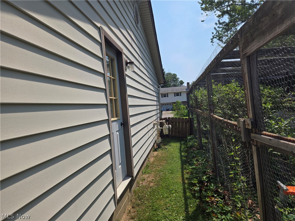 F F Lebar - Residential