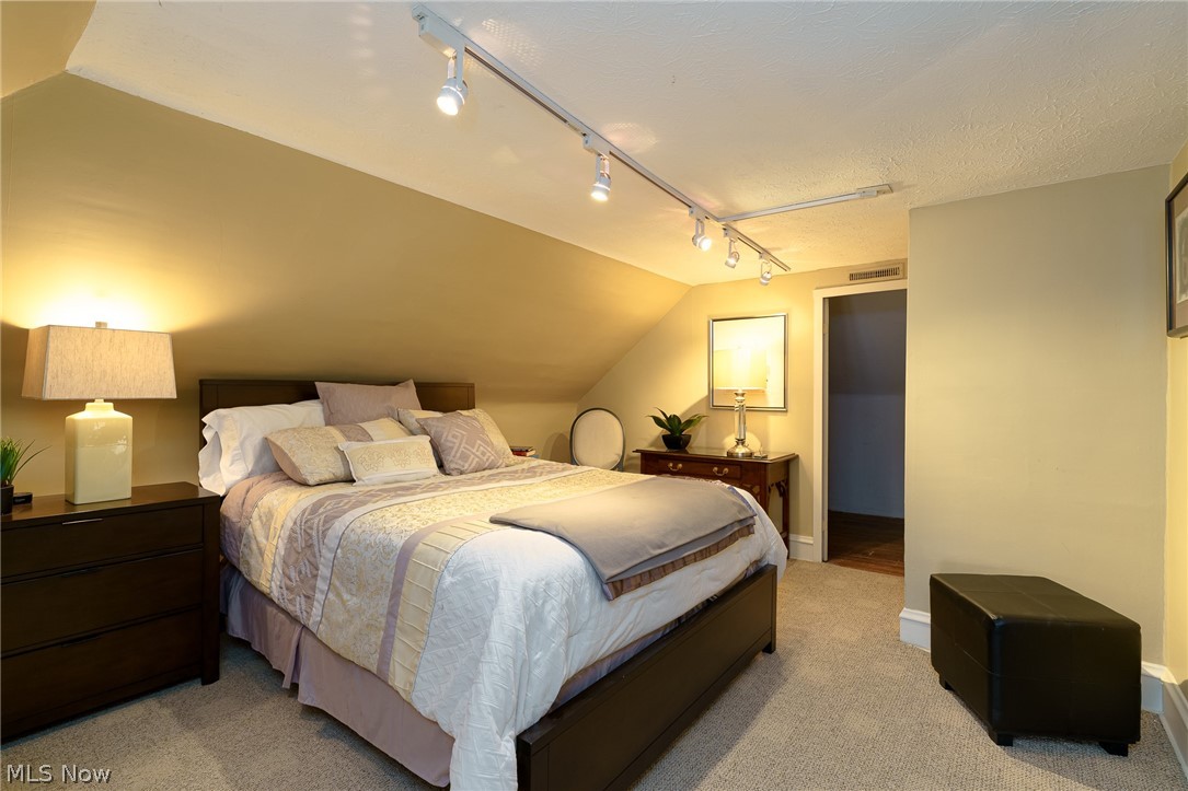 Sylvanhurst Ext - Residential