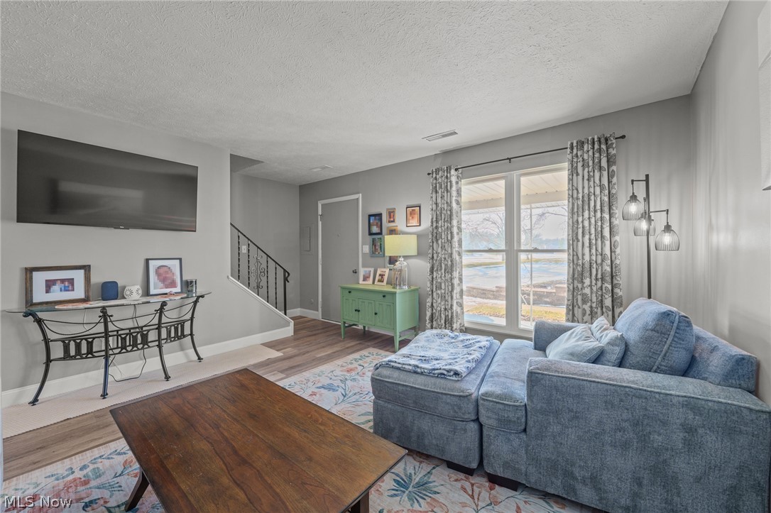 Country Club Twnhs North Condo - Residential