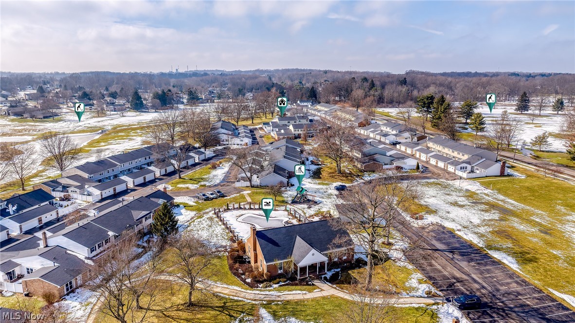 Country Club Twnhs North Condo - Residential