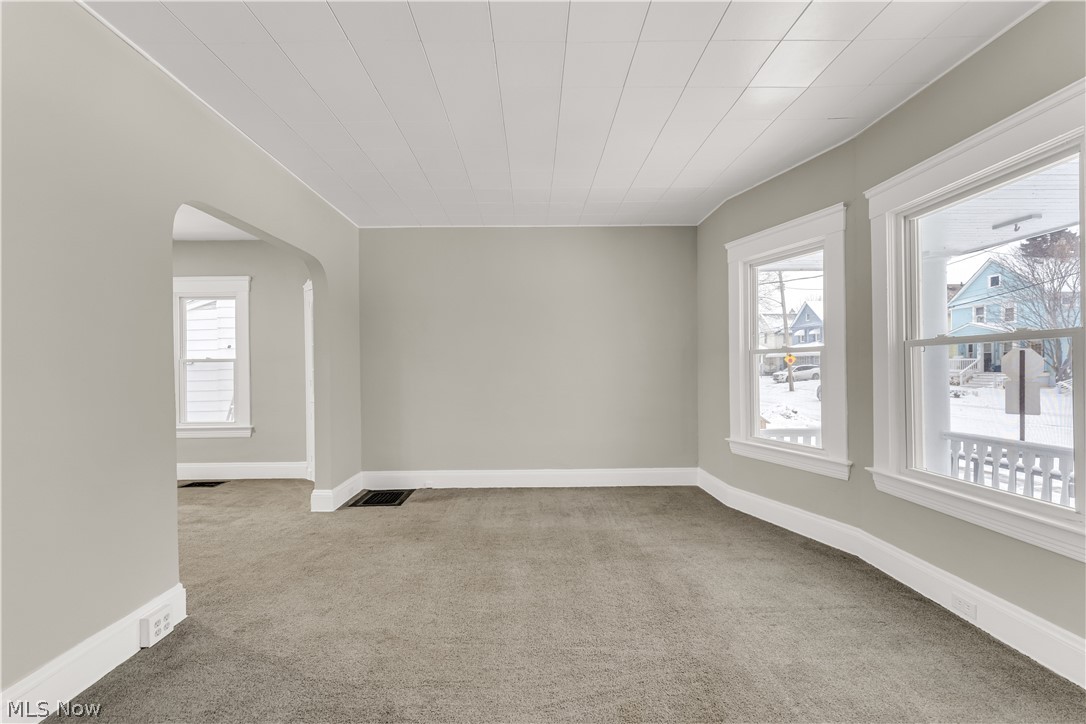W T Mallo - Residential Lease
