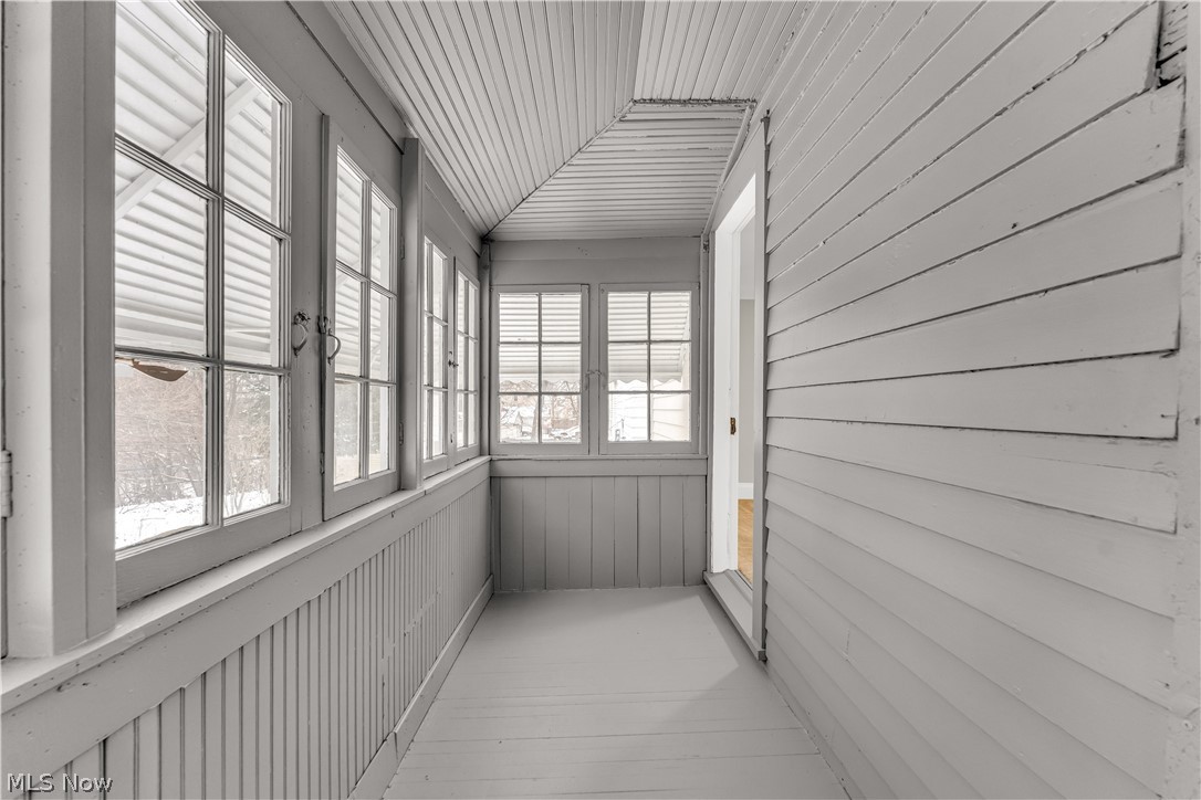 W T Mallo - Residential Lease