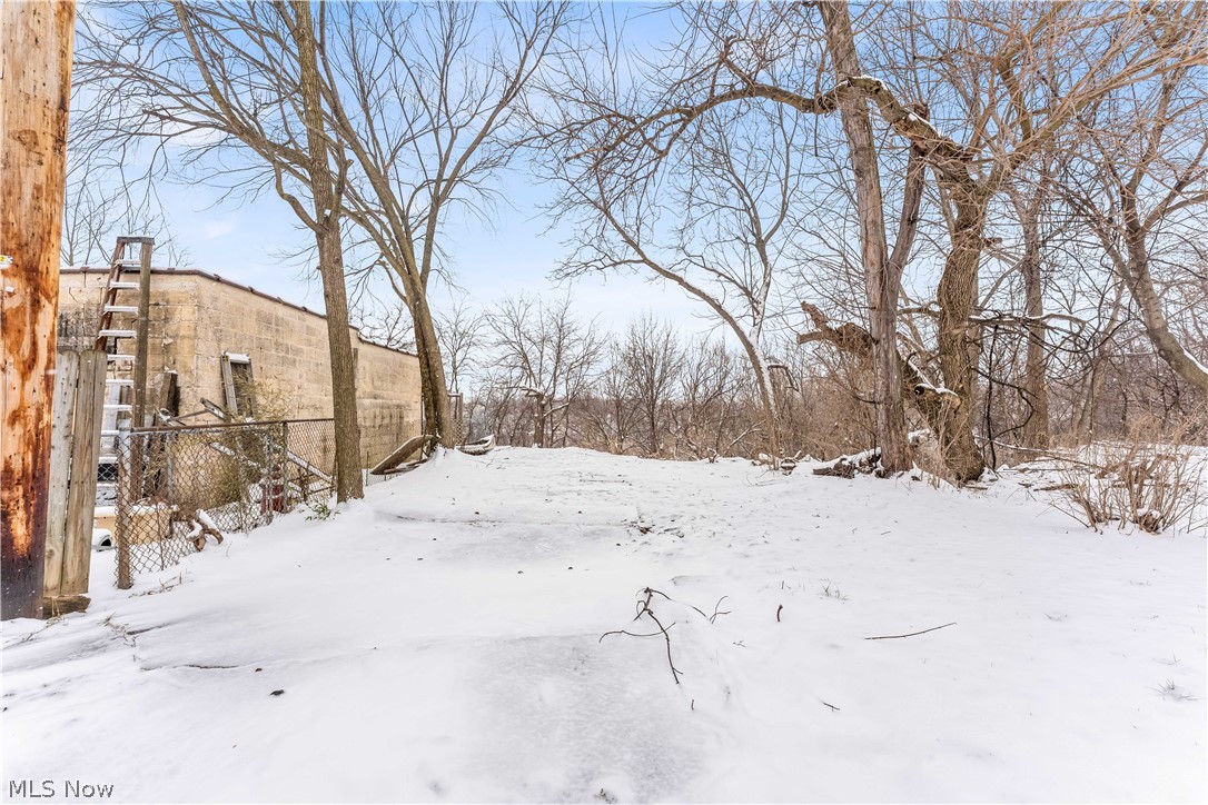 W T Mallo - Residential Lease