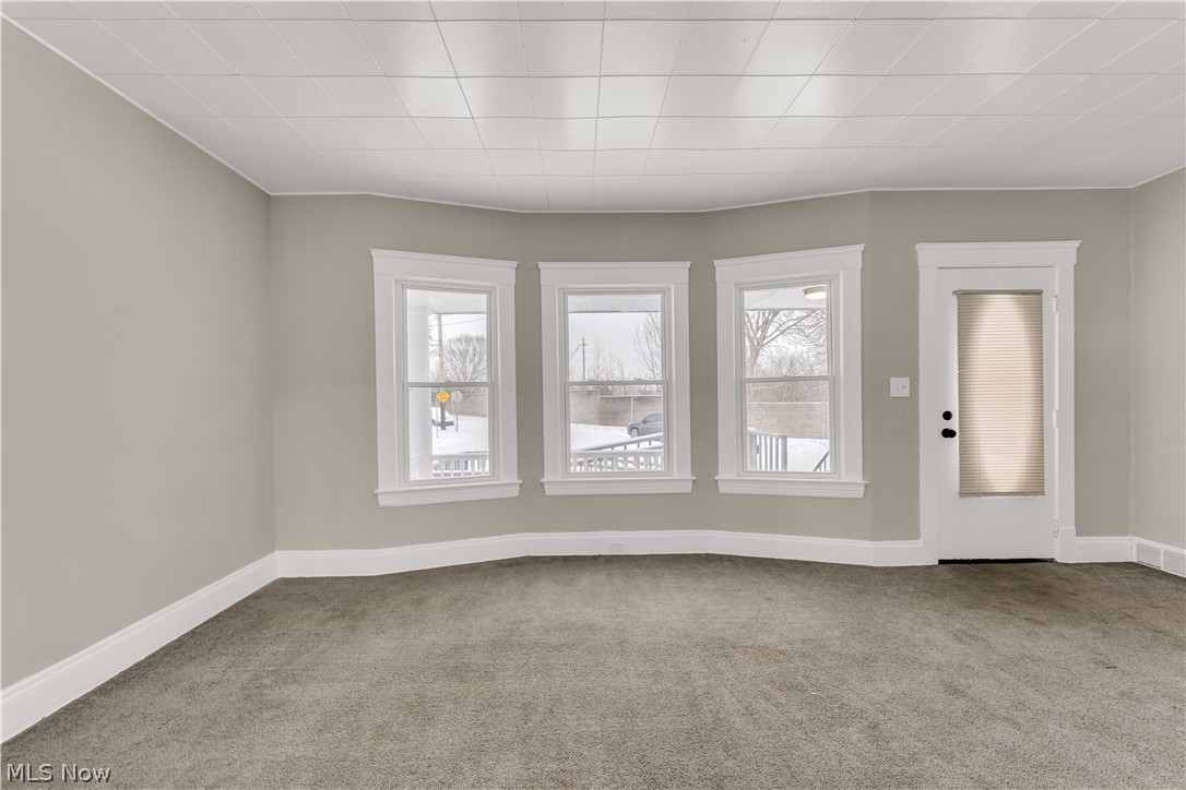 W T Mallo - Residential Lease
