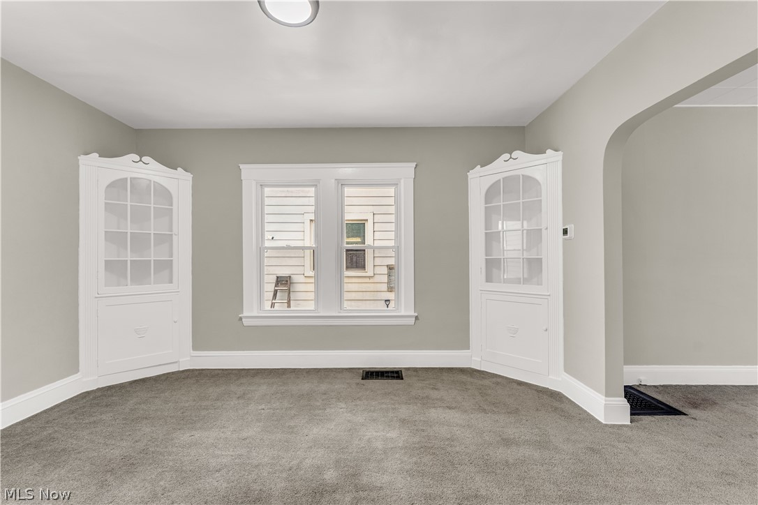 W T Mallo - Residential Lease