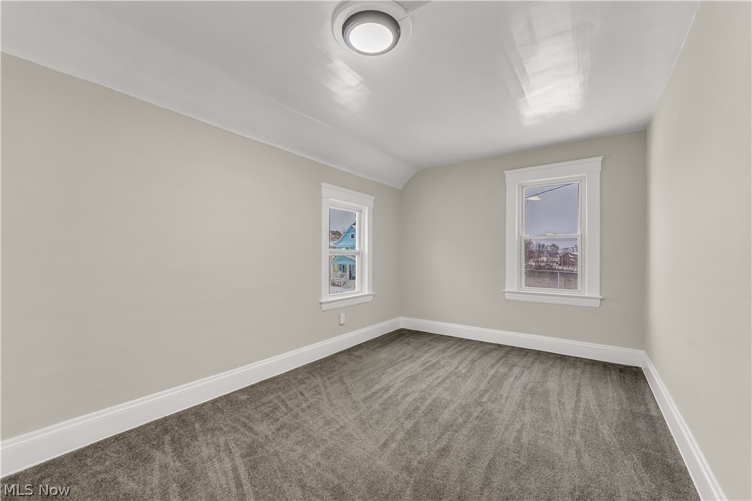 W T Mallo - Residential Lease