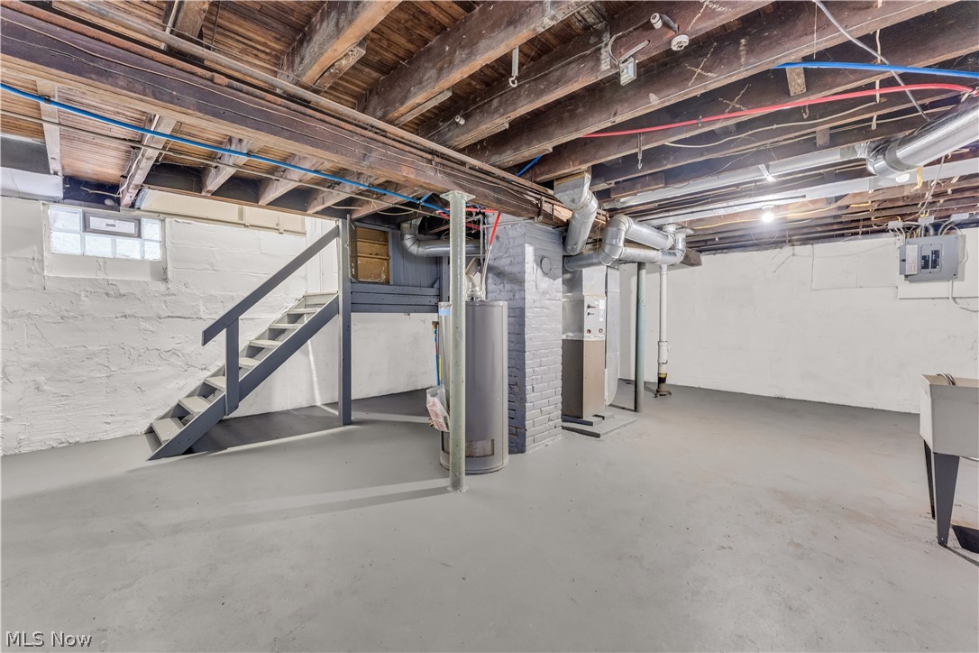 W T Mallo - Residential Lease