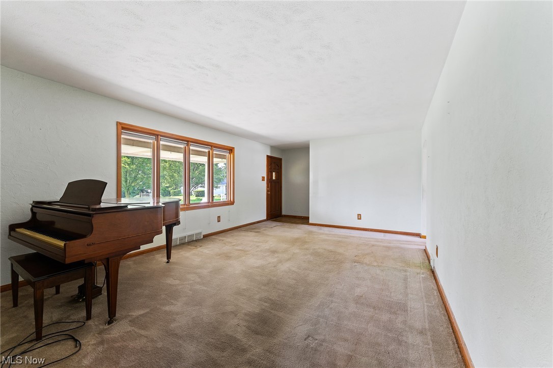 Pikes View - Residential