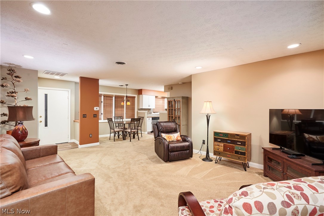 Briarwood Condo - Residential