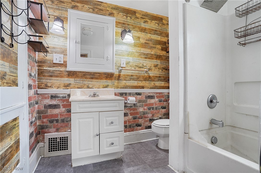 Cloverdale - Residential