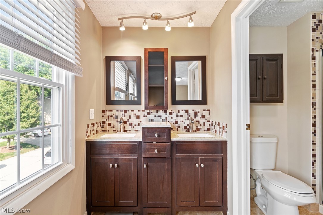 Chestnut Commons Condo - Residential