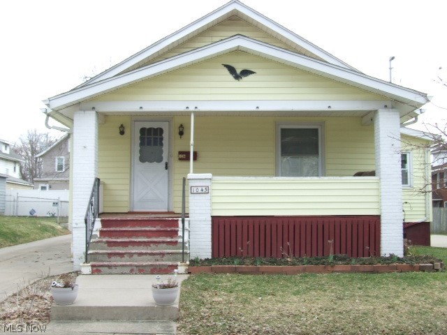 Cute 3-bedroom Ranch with giant main bedroom and 2 full baths.  Large living room leads to formal dining room with high window seat, and on into kitchen that is open to family room with wall of closets.  Main bedroom in back of house with double closets and hardwood floors.  Two other bedrooms with laminate flooring on either side of full bathroom complete the first floor.  Lower level includes full bathroom with step-in shower and full, waterproofed basement with sump pump and glass block windows.  Detached 3-car garage with 2-car door and extra space with heater (sellers have never used) and extra gas line, exhaust fan, 2nd electric box.  Small fenced backyard. Furnace and central air conditioning 2018, H20 2014.   Bring some TLC and make this your new HOME!!