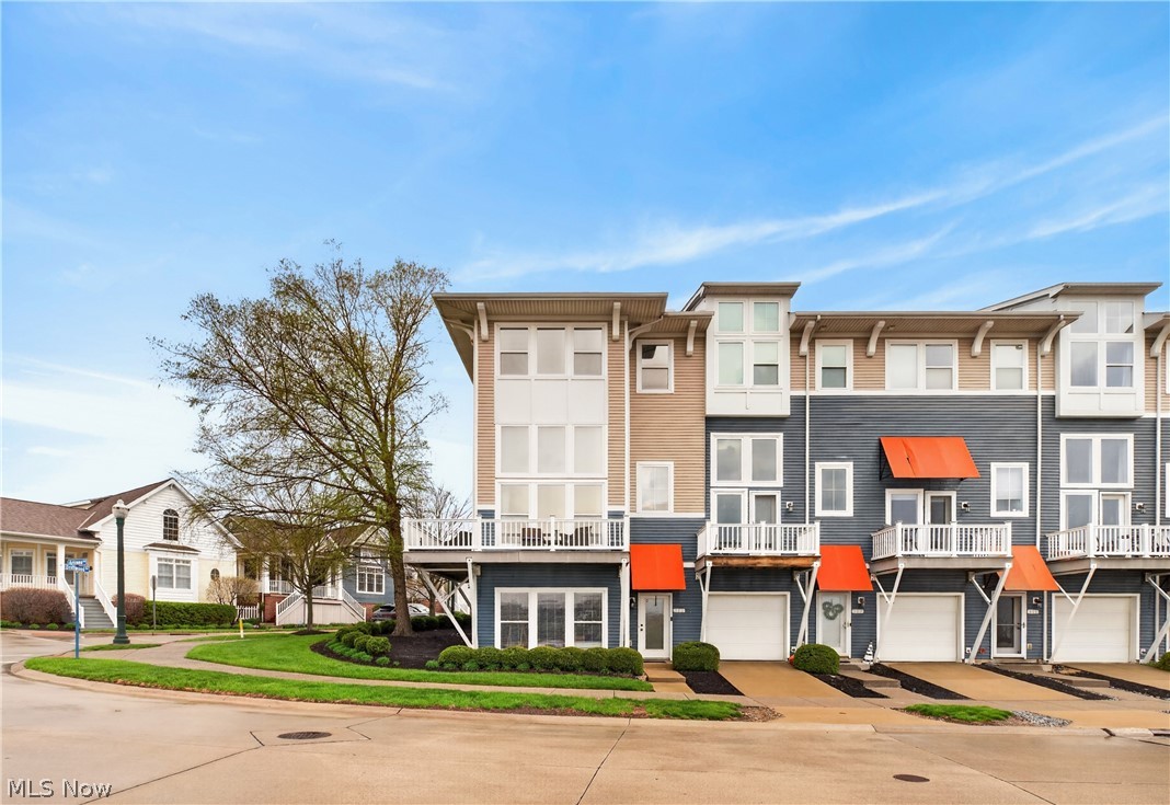Harbor Walk - Residential