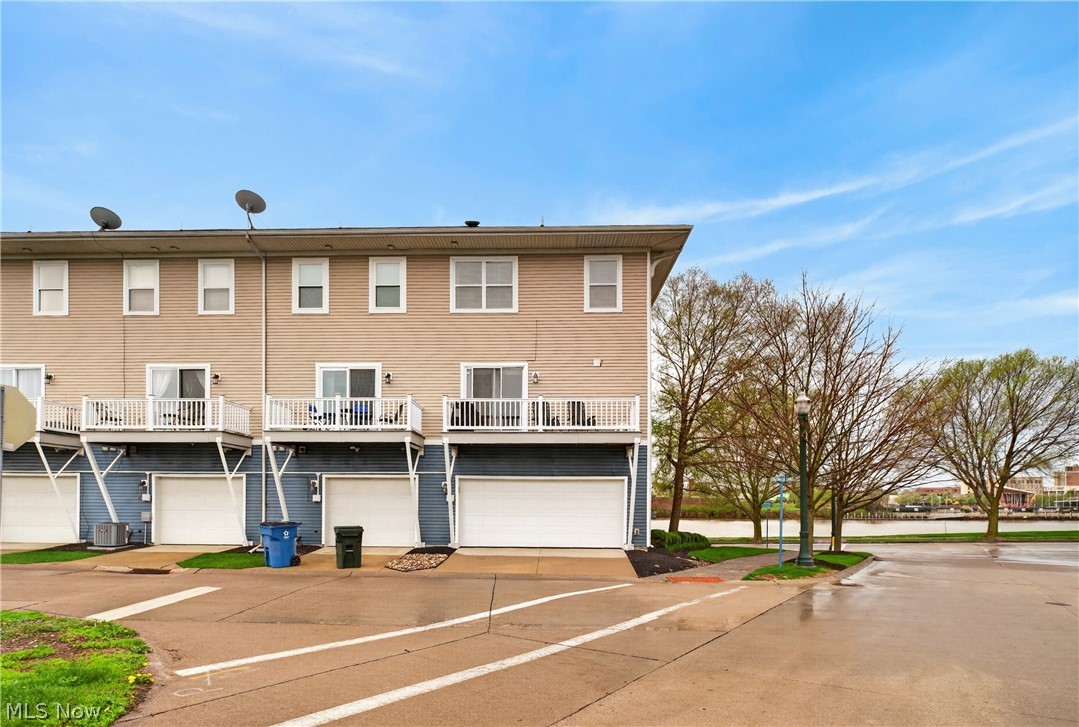 Harbor Walk - Residential