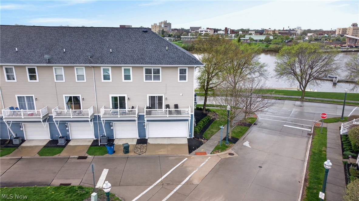 Harbor Walk - Residential