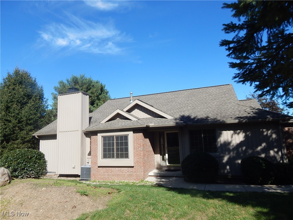 Welcome to Robin Ridge Condominiums, Inviting opportunity for two bedroom, two bath Ranch style Condo. 
Featuring vaulted Great room, dining area and gas fireplace. Great room steps out to newly updated deck overlooking green area and offering some sense of privacy. Corner unit offers master suite with full bath, second nice size bedroom, first floor laundry and plenty of storage. The eat in kitchen is bright featuring natural light, plenty of windows and attached two car garage. 
Home is priced with some upgraded needs considered.