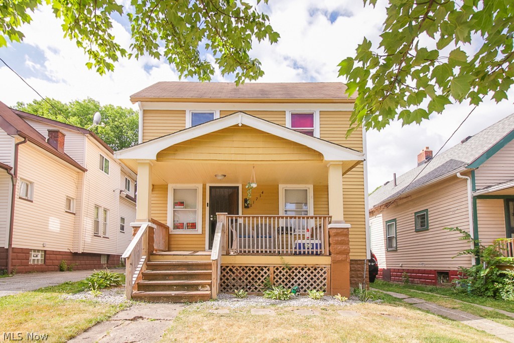 This fully occupied colonial home is a solid investment opportunity! Currently occupied by cash tenant paying $950/month plus all utilities. The property has 3 bedrooms, 1 bath, full basement, covered front porch, rear deck in large backyard and paved driveway for off-street parking. Great central location places property just a short walk to shopping, public transit, schools and more! Don't miss adding this valuable single family to your portfolio - reach out to learn more today!