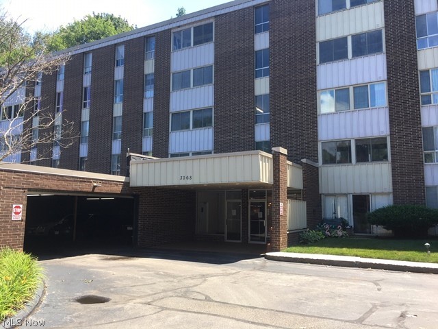 Silver Lake Towers - Residential