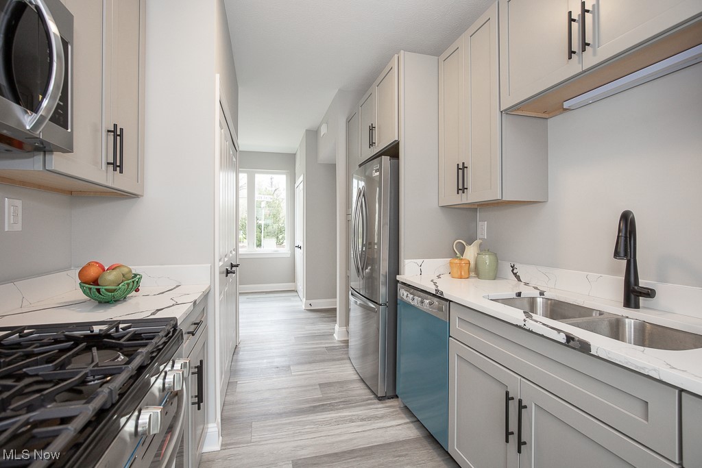 Van Aken Mews - Residential