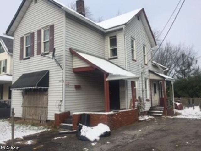 What a great opportunity to get into a home at a fantastic price.  With some TLC and elbow grease this can be a beautiful home, also is a great investment.