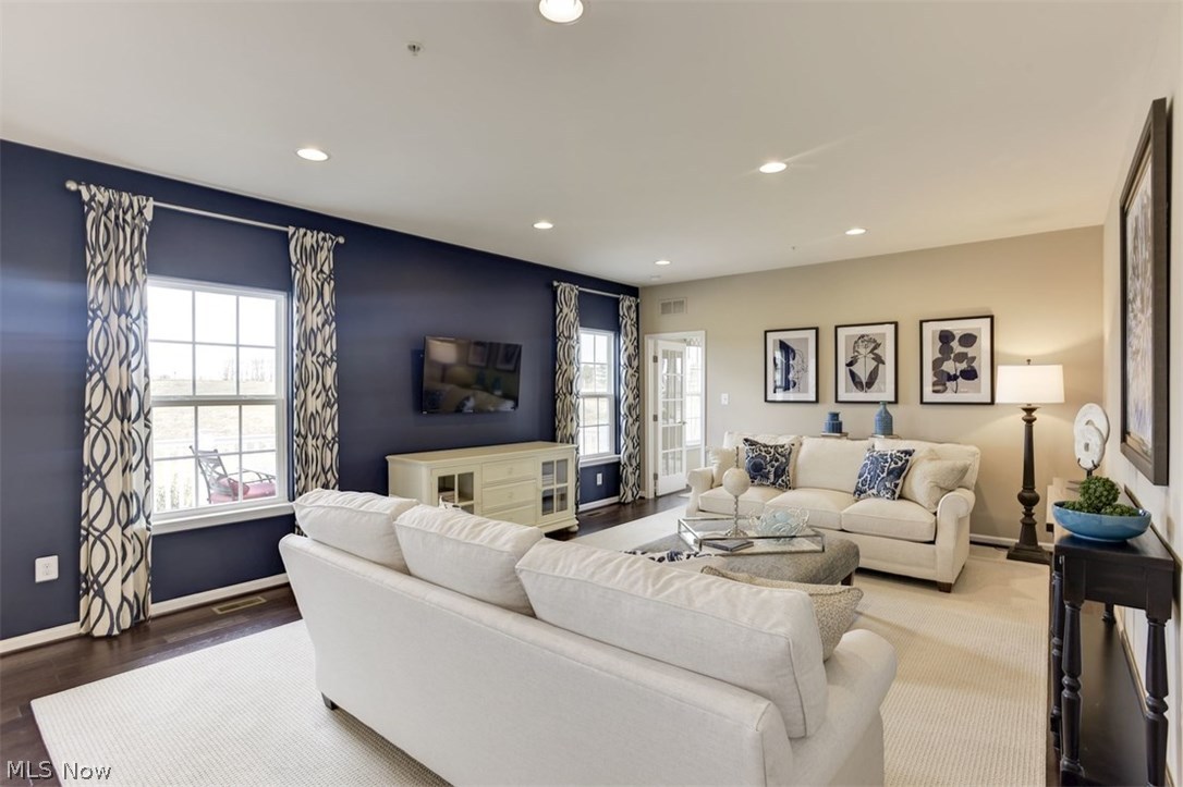 Hunting Meadows - Residential