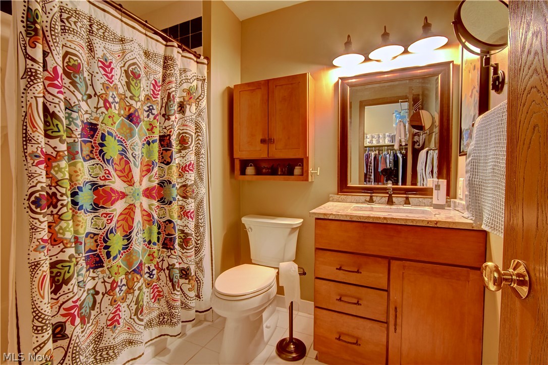 Woods Condos - Residential
