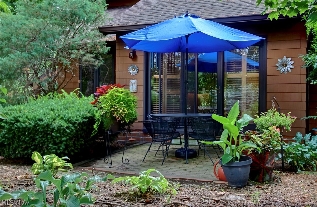Woods Condos - Residential