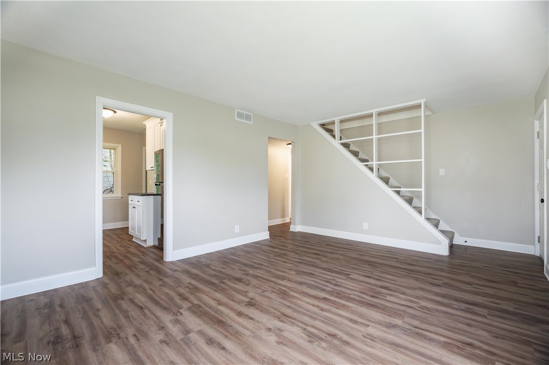 Heslop Morning View 02 - Residential