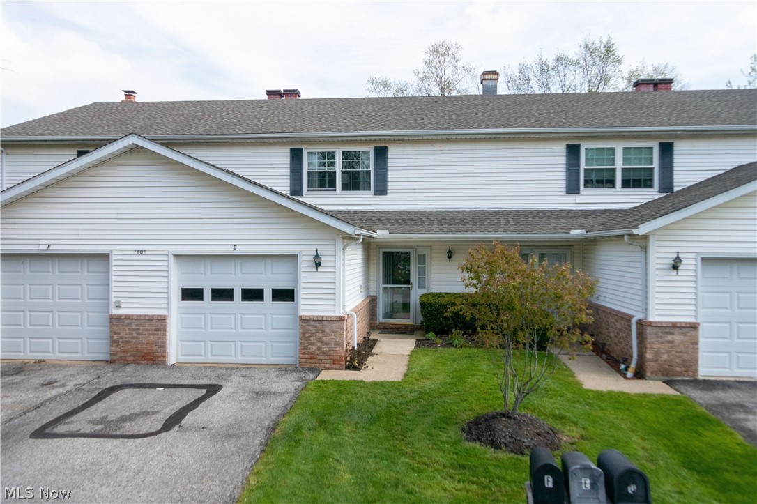 Rolling Hills Condo - Residential