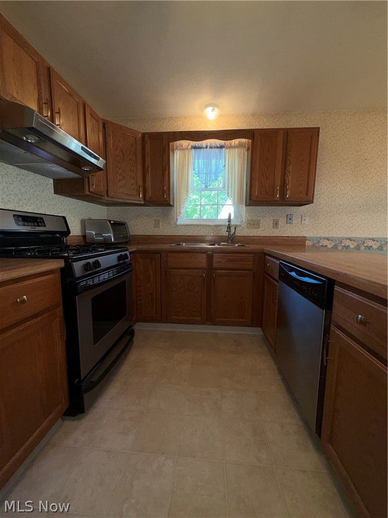 Brook Point Village Condo - Residential