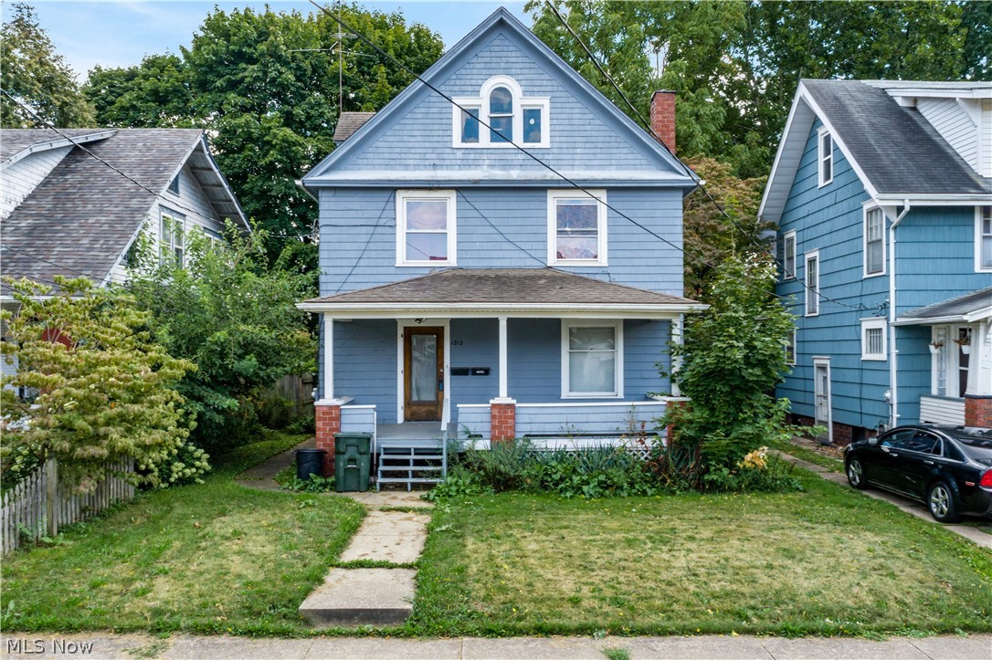 Calling all investors! Do you want to start building wealth through passive income, or add another property to your existing real estate portfolio? Then look no further. Check out this cash-flowing duplex in Canton, right off Cleveland Ave near Malone University and Hall of Fame Village with easy access to I-77 and US-62. Currently the upstairs unit is occupied month-to-month at $650. Tenant has been there 3 years. The lower unit has been recently updated, and is ready for a new tenant to start paying top dollar. The upper unit has 2 bedrooms and 1 bathroom. The lower unit has 1 bedroom and 1 bathroom. All kitchen refrigerators and ranges stay with the property. There is a covered porch in front and private parking in the rear. Don’t miss out on this great opportunity!