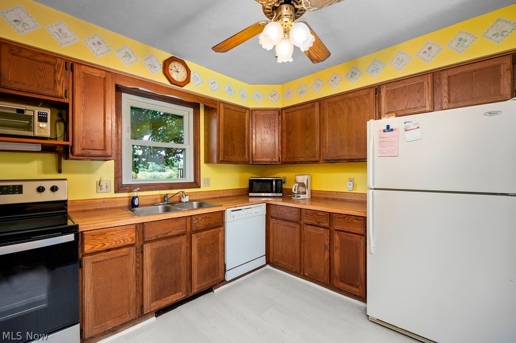 Indian Hollow Lake - Residential