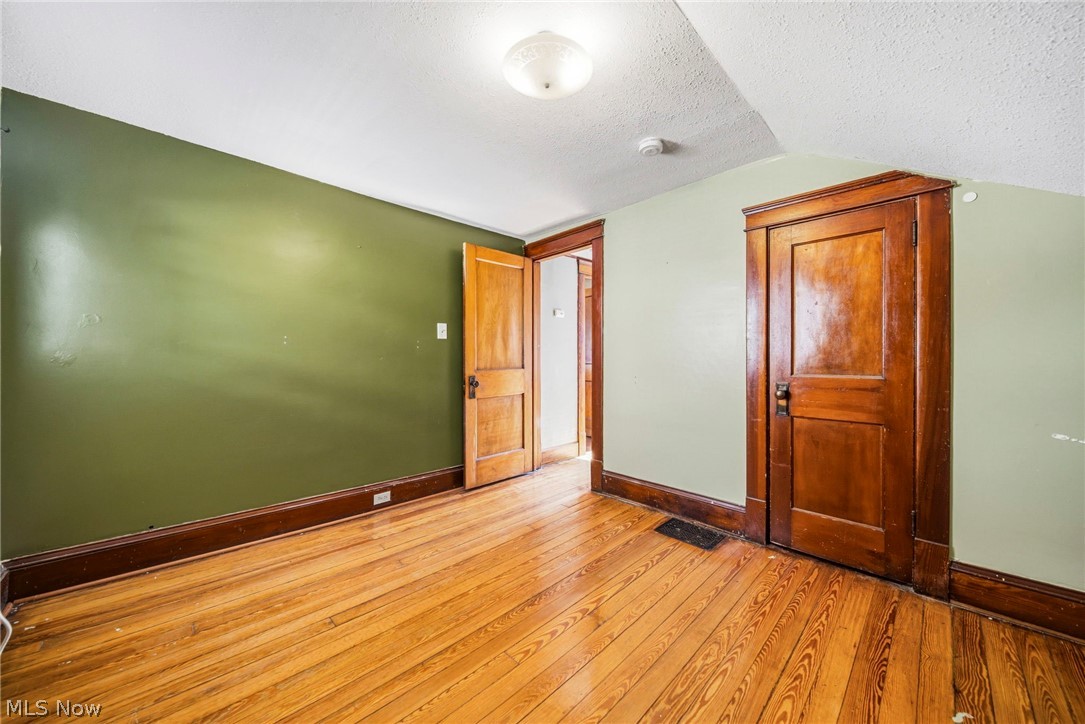 F B Avery - Residential