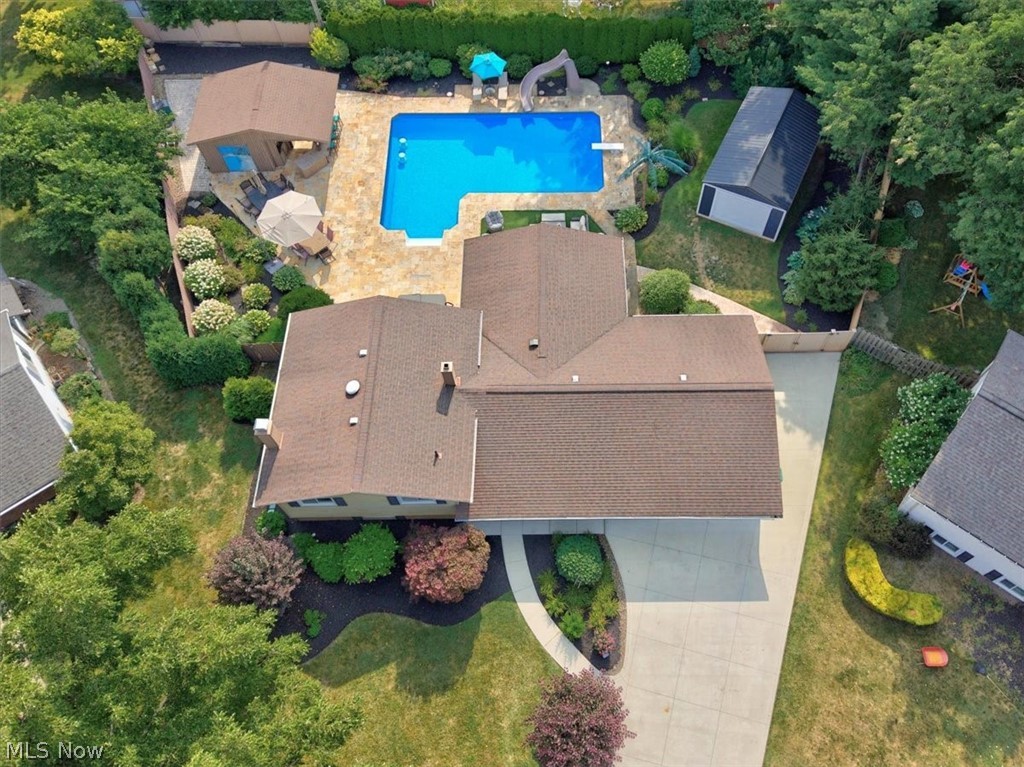 Hallmark Manor Resub - Residential