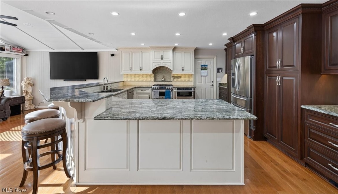 Hallmark Manor Resub - Residential