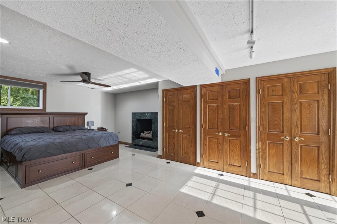 Hallmark Manor Resub - Residential