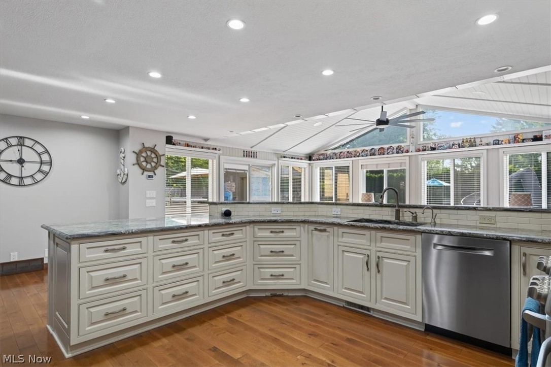 Hallmark Manor Resub - Residential