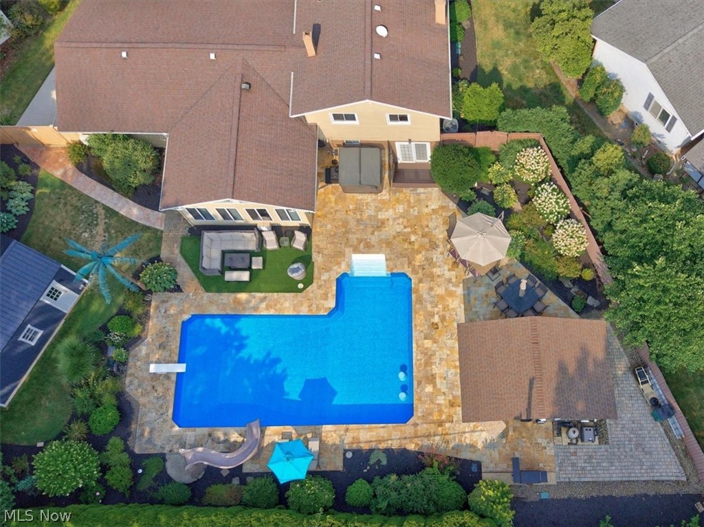 Hallmark Manor Resub - Residential