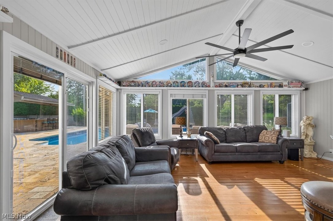 Hallmark Manor Resub - Residential