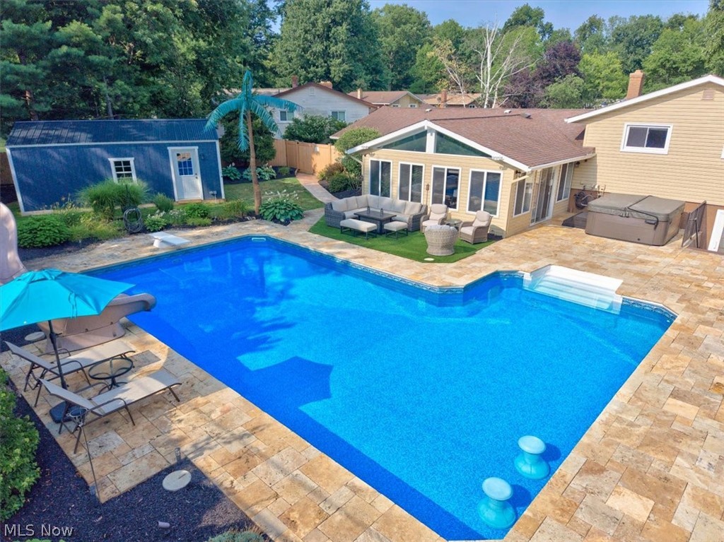 Hallmark Manor Resub - Residential