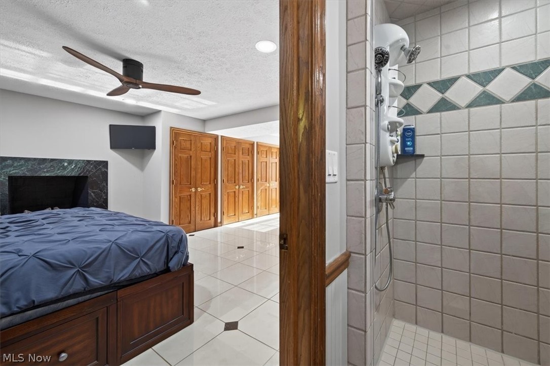 Hallmark Manor Resub - Residential