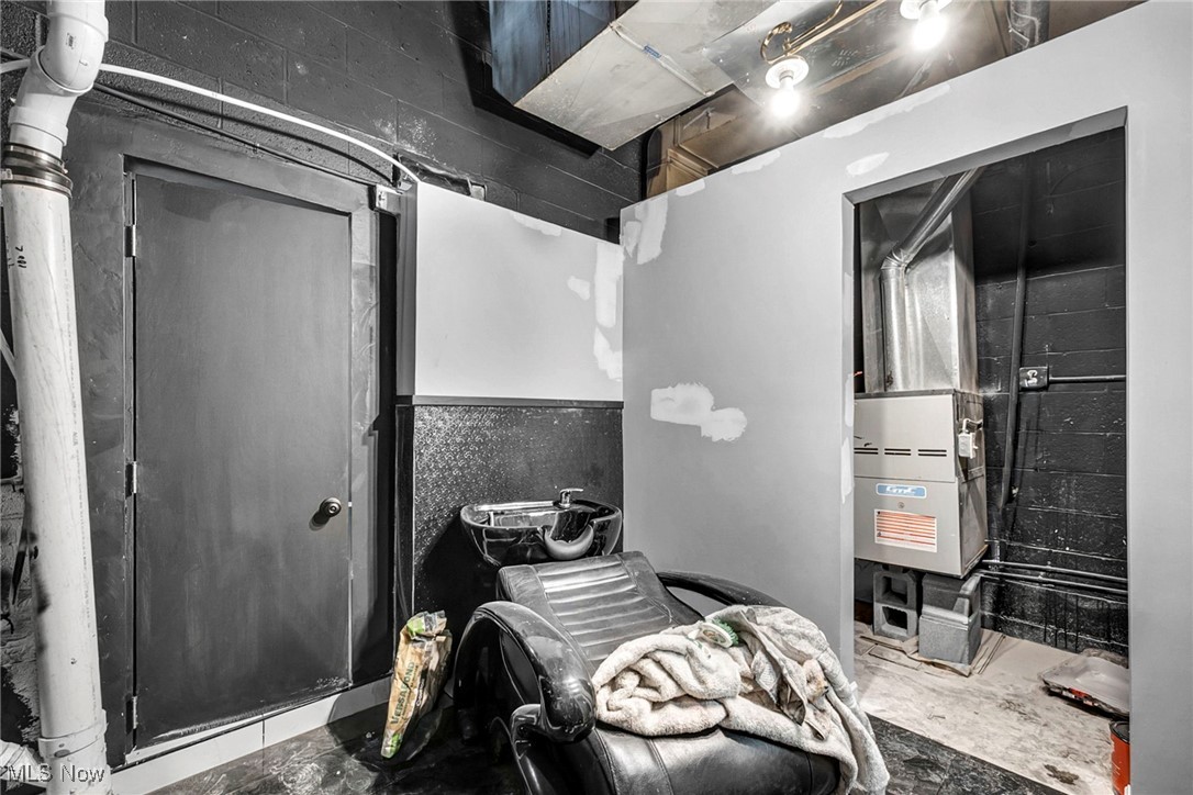 Bower & Bracks - Commercial Sale