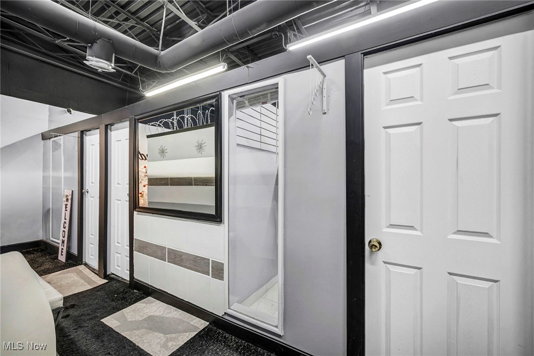 Bower & Bracks - Commercial Sale