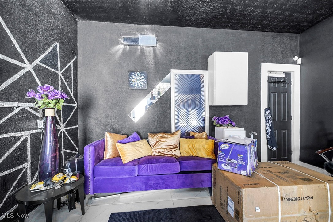 Bower & Bracks - Commercial Sale