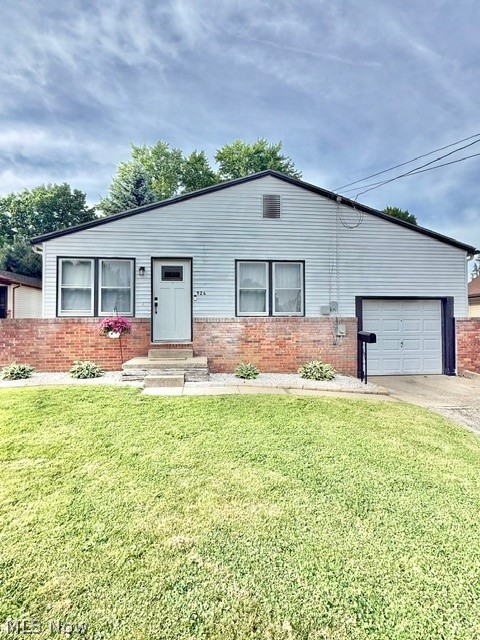 Absolutely Adorable 3 Bedroom RANCH home with Large, Scenic, Private Backyard. Home Features Include: Awesome Front Living Room, Updated Kitchen with New Counter Tops & Stunning Manufactured Hardwood Floors, Large Master Bedroom, 2nd Bedroom, & Updated Bath. New air conditioner 2025, New Windows - 2017, New Roof - 2010, New Furnace - 2009, & New Hot Water Tank - 2016. Back Patio leads to a Amazingly Private, Scenic Backyard! Home is in MOVE IN CONDITION!