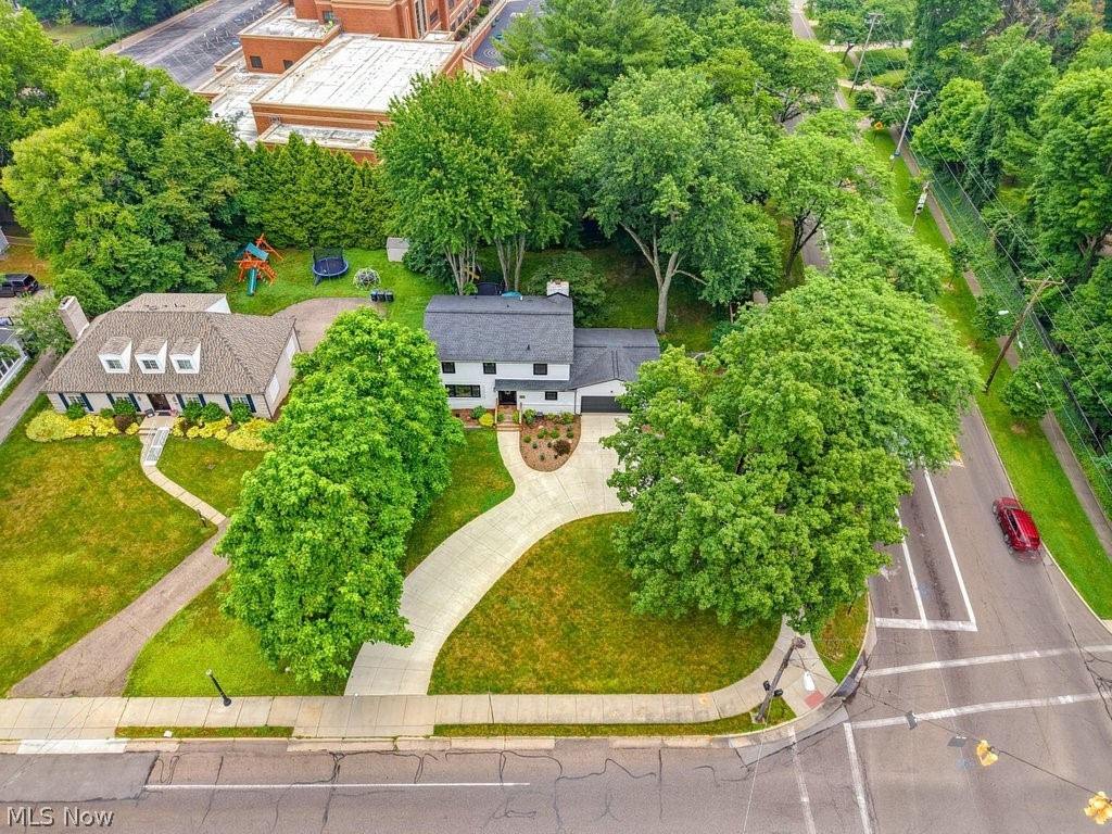 Merriman Manor - Residential