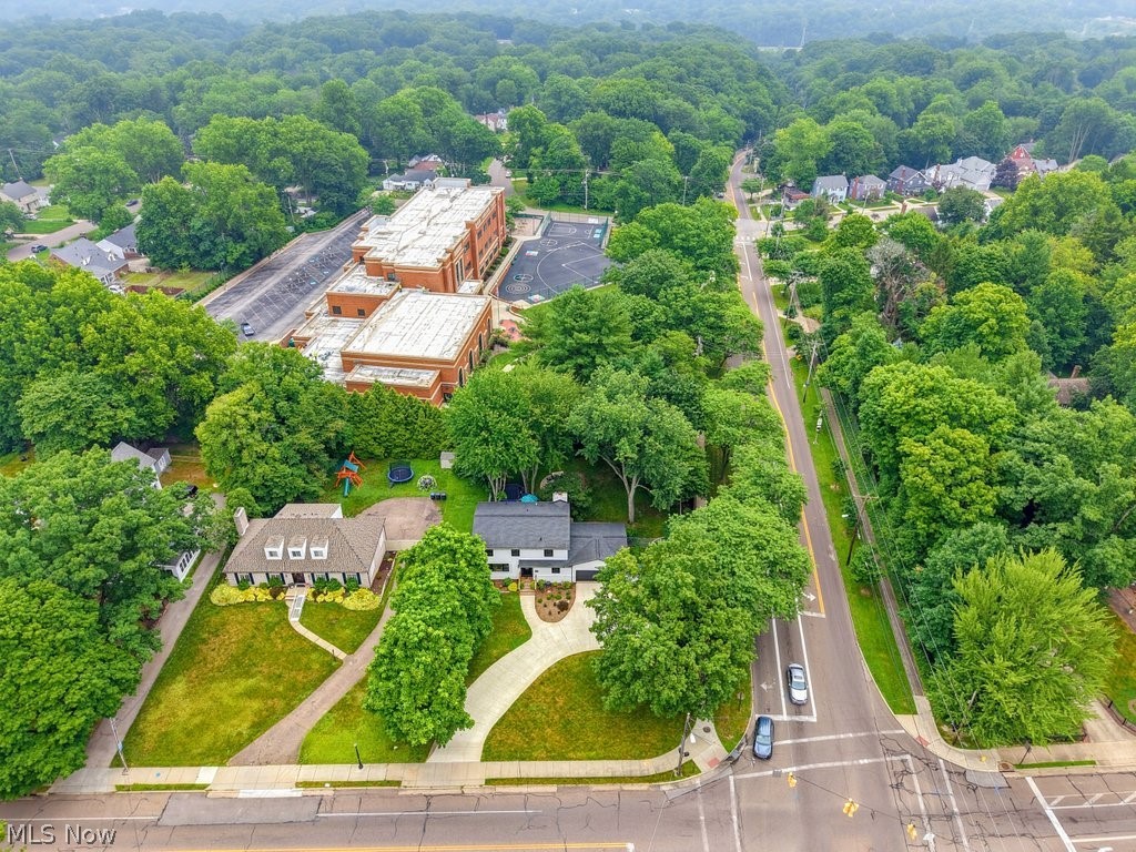 Merriman Manor - Residential