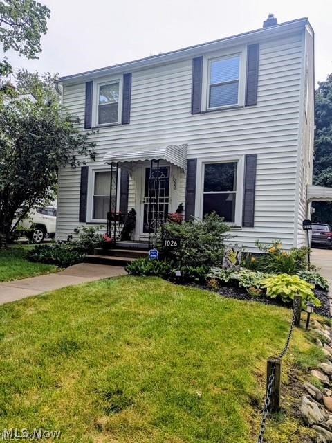 Welcome to this inviting well maintained colonial. Entering the bright and comfy living room you see gleaming
wood floors, vinyl windows and attractive decor. The living room opens to the dining room with sliding doors to the
fabulous 3 season, glass enclosed room with vaulted ceiling, ceiling fan and 2 sky lights. The updated joy to cook in
kitchen is off the dining room and features a newer gas oven and cozy breakfast/dining area. The second floor features 3
bedrooms with ample closet space and an updated bath. The lower level family room is perfect spot to kick your shoes off
and relax. The half bath and laundry area complete the lower level. A 2 car attached garage with a door opener controls
and chain covered yard. Must contact agent to confirm showing appointments!!